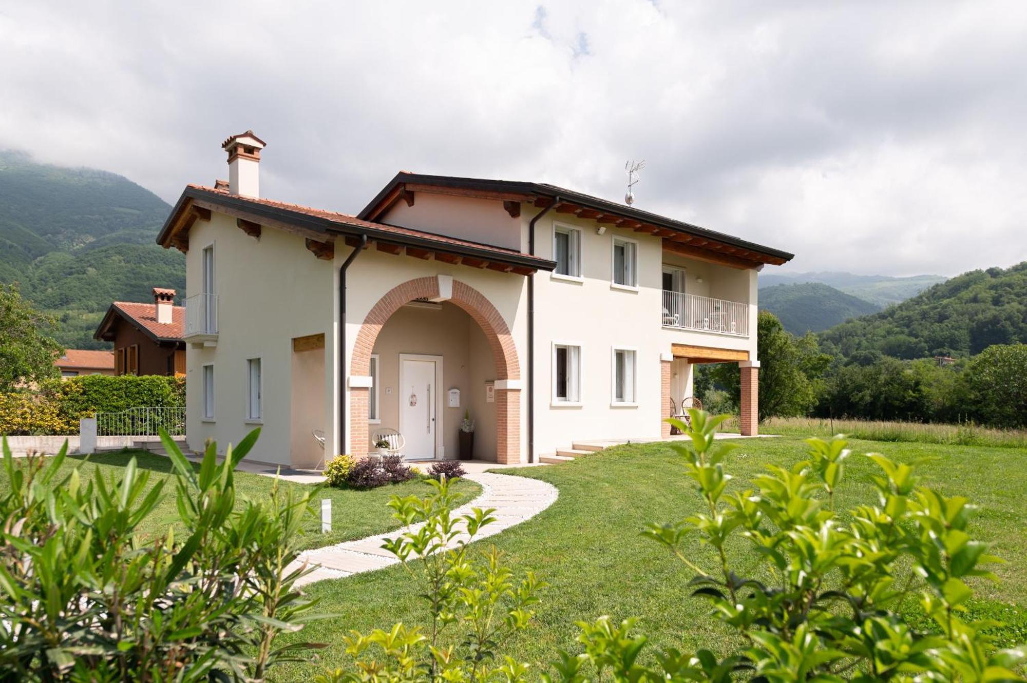 Calvene B&B Casa Pralunghi מראה חיצוני תמונה